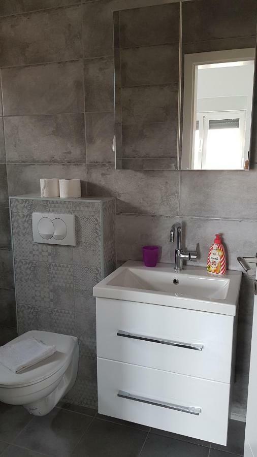 Apartments Star With Pool Biograd Na Moru Exterior foto